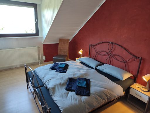 Schlafzimmer 2