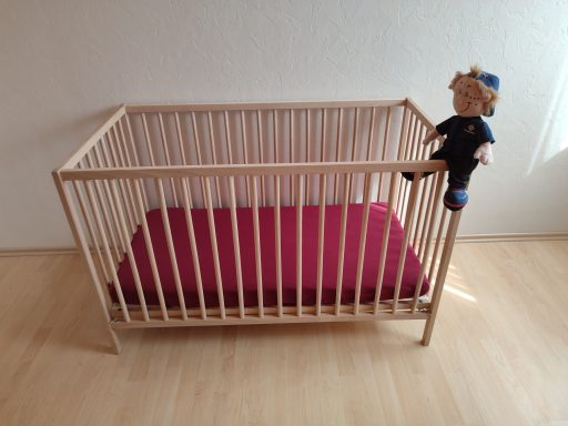 Kinderbett in Schlafzimmer 1